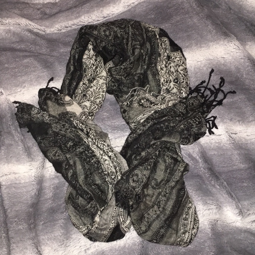Scarf - Picture 2 of 2